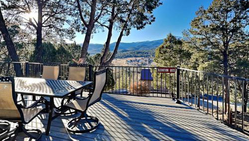 Gray Wolf Lodge by Ruidoso Vacation Rentals - Foto 5