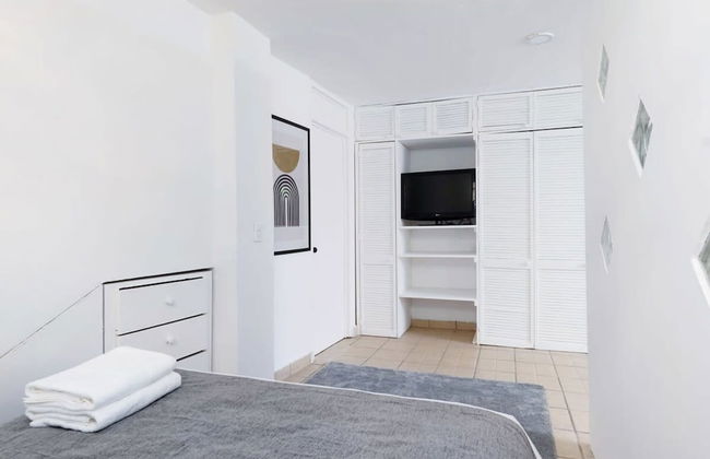 1 BR Suite 1 Block Away From the Beach - Foto 8