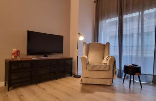 QEhome - confort, parking y cargador EV en el centro de Manresa - Photo 11