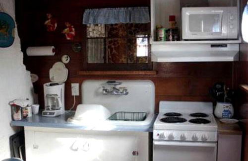 Secluded Cottage on East Ash Creek near Fort Robinson State Park, Nebraska - Foto 11