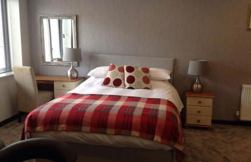 Rooms @ Number Six - Photo 20