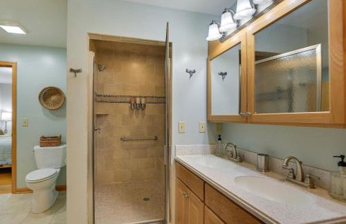 Large Home with Deck and Grill about 9 Mi to Virginia Tech - Foto 26