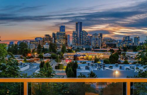 Pet Friendly Bellevue Condo with Stunning City Views - Foto 9