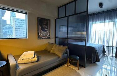 Studio 406 no Centro Cívico com Piscina Aquecida, Academia, Sauna e Garagem - Foto 13