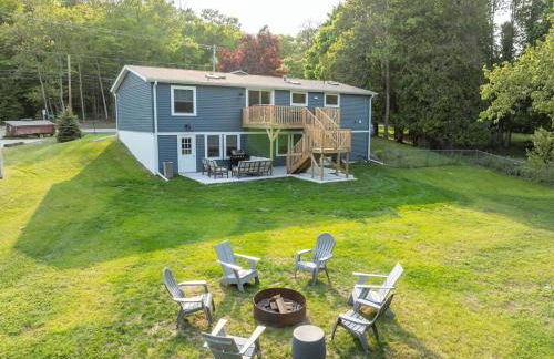 New Baileys Harbor Home, 1 block DT with Huge Yard - Foto 15