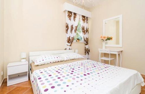 Two-Bedroom Apartment In Ratac - Photo 25