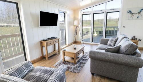 Woodpecker Lodge - Photo 3