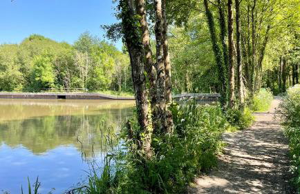 Spacious Oak Cabin with Hot Tub - Devon - Foto 31
