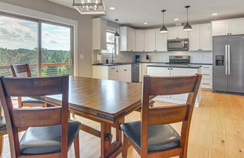 5 Mi to Dtwn, Stunning Views Weaverville Retreat! - Foto 3