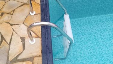 Piscina Climatizada - Chácara em Condominio - Foto 2