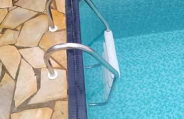 Piscina Climatizada - Chácara em Condominio - Foto 2