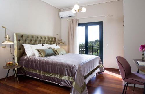 Avra Private Suites - Photo 25