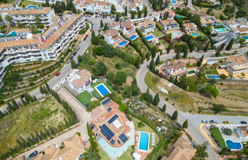 Villa Vista Verde Mijas Golf - Luxury with Optional heated pool & jacuzzi - Photo 46