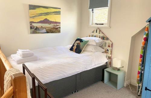 Stylish Cottage with Quay and River View - Foto 25