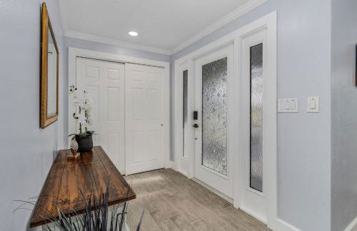 Villa Tiki w/ heated Pool very quiet & green Oasis - Photo 33