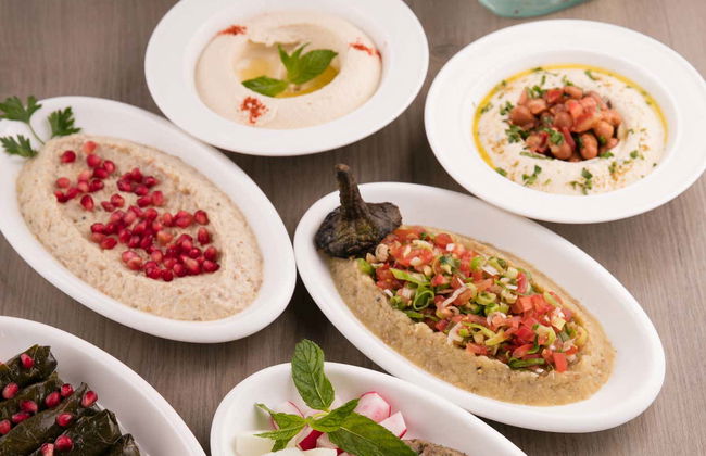 Cena con espectáculo oriental en Beirut - Foto 3