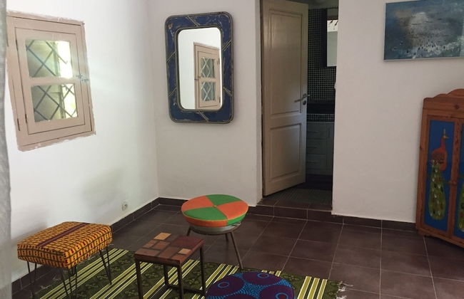 Picturesque Studio Apartment - Photo 21