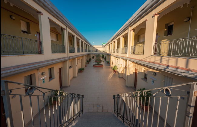 Stylish Residence Le Fontane 1 Bedroom Apartment Sleeps 3 Persons - Photo 32