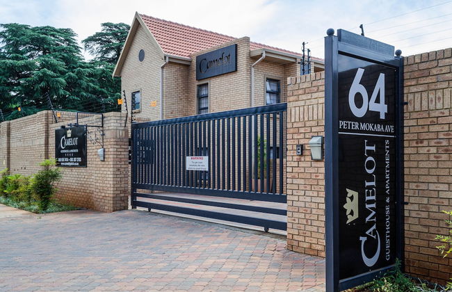 Camelot Guest House & Apartments - Foto 1