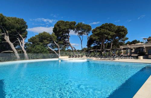Côté Golf, bel appartement RDC avec terrasses dans Golf, piscine, tennis, à 5mn de l'Isle sur la Sorgue - Foto 47
