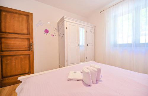 Villa Brbon - Serene Getaway - Foto 36