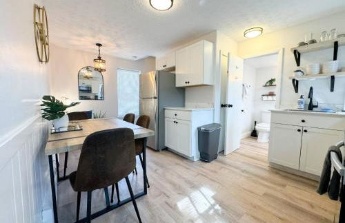 New - Mins to Concord/ Nashua - Walk to Downtown - - Foto 4