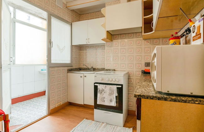 Snug Apartment in Santiago de Compostela With Terrace - Photo 5