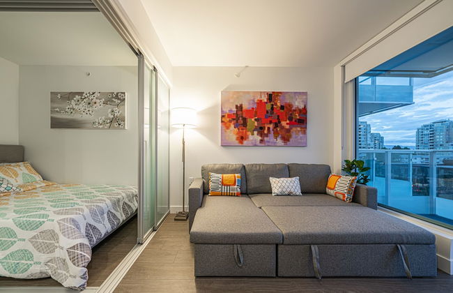 Charming Oasis Close to Airport & Downtown - Photo 25