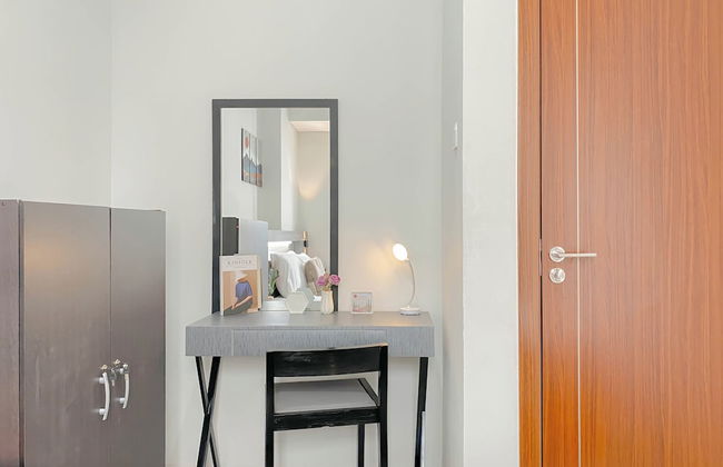 Minimalist 1Br Apartment At Vittoria Residence - Foto 2