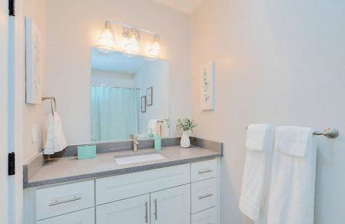 The Speakeasy Downtown Newport News - Foto 24