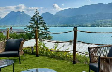 La Maison du Lac sleeps 10 and has air conditioning - Foto 24