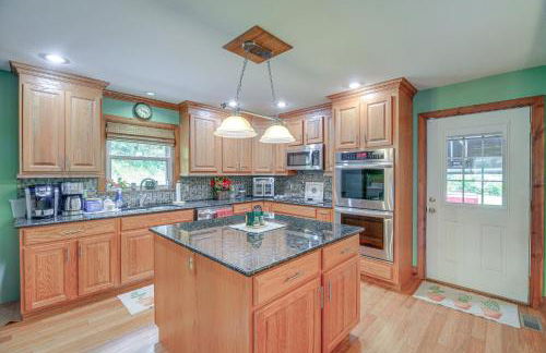 Peaceful Bluff City Retreat with Fire Pit and Grill - Foto 7