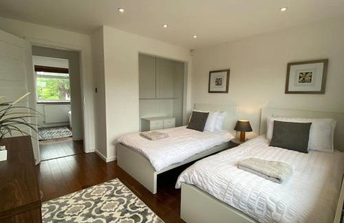 Modern 3-Bedroom villa, 3 Parking Spaces, WiFi - Foto 18