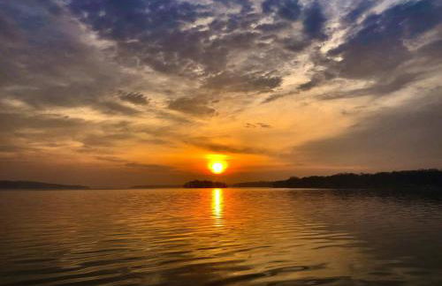 Luxe Spa Cabin: Hot Tub + Sauna + Fire - Foto 49