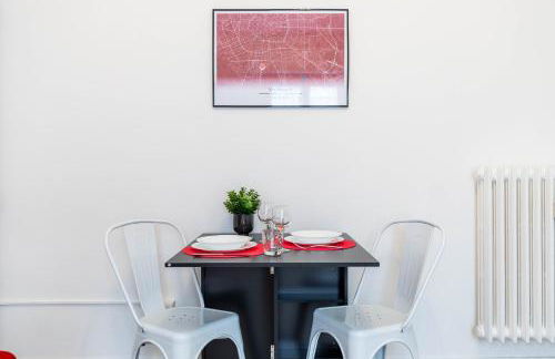 Prada & Bocconi - Cozy Studio, Fast WiFi, Tram - Foto 16