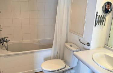 L'Essentiel - Gare - Climatisation - Proche du centre - Foto 7