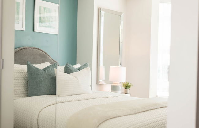 QuickStay Yorkville Condo - Yonge & Bloor - Photo 4