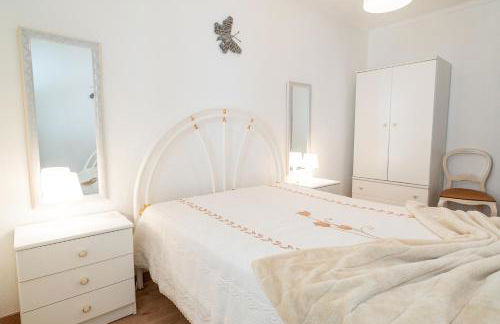 Nazare with Garden and Barbecue - Photo 16