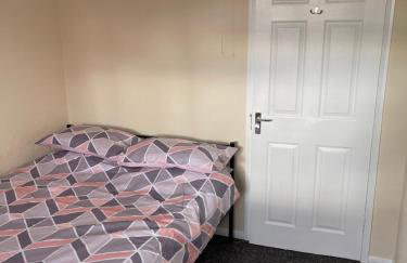 Spacious, Sleeps 18, 3 Bathrooms, Parking, Park, Mansfield - Foto 33