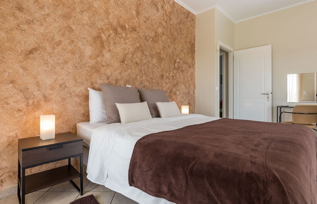 290m² Villa with Pool close to the Airport - Foto 31