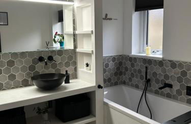 Gili Taigh - Photo 26