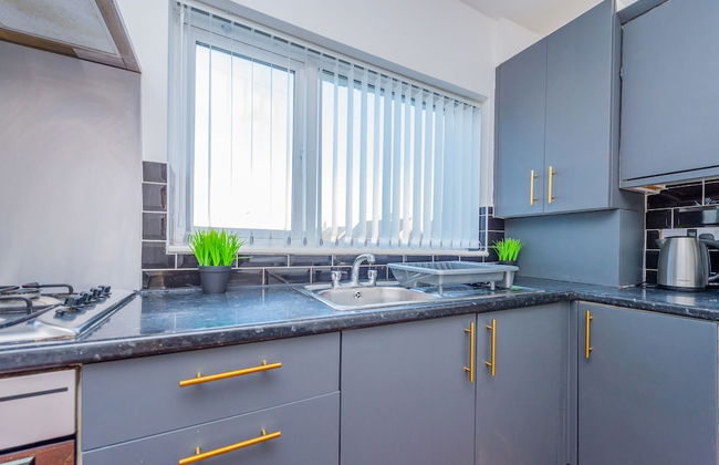 Premium 4 Bed Detached in Heswall - Photo 23