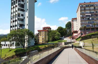 OFERTA ESPECIAL ÚLTIMA HORA - SARAKATUA15 - vistas espectaculares - familias y parejas - 2 dormitorios independientes - amplio salón cocina comedor - tarjeta parking OTA GRATIS - Julio y agosto estancia mínima 7 noches de domingo a domingo - - Foto 39