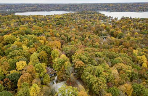 Impressive Log Cabin with Fireplace, Fire Pit and Hot-tub in Unionville, Indiana - Foto 51