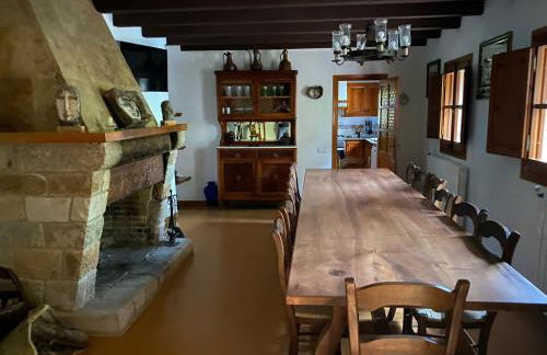 Masía Can Janet alojamiento rural con piscina privada en plena naturaleza - Foto 7