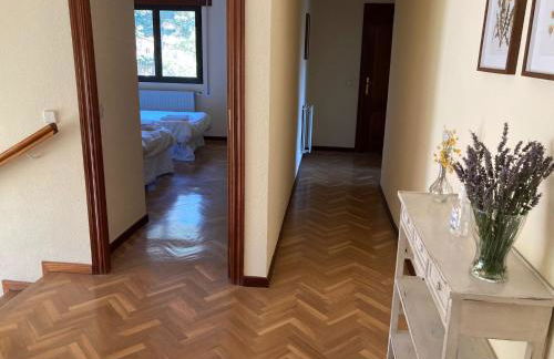 Los Cedros, gran chalet con piscina y apartamento en Navacerrada - Foto 36