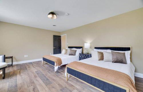 Luxe Lrg Pocono House for 18 Hot Tub/Gameroom/Pool - Foto 41