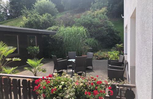 Ferienwohnung am Wald mit Garten & Hot-Tub & Alpakas - Foto 10