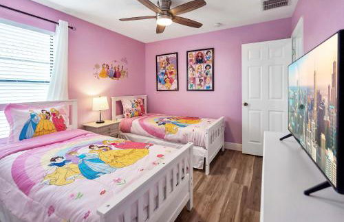 Spacious 4BR Home Perfect for Families - Foto 18