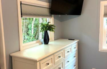 River Run Cottage Modern 2BR Waterfront Retreat in Linville Land Harbor - Foto 57